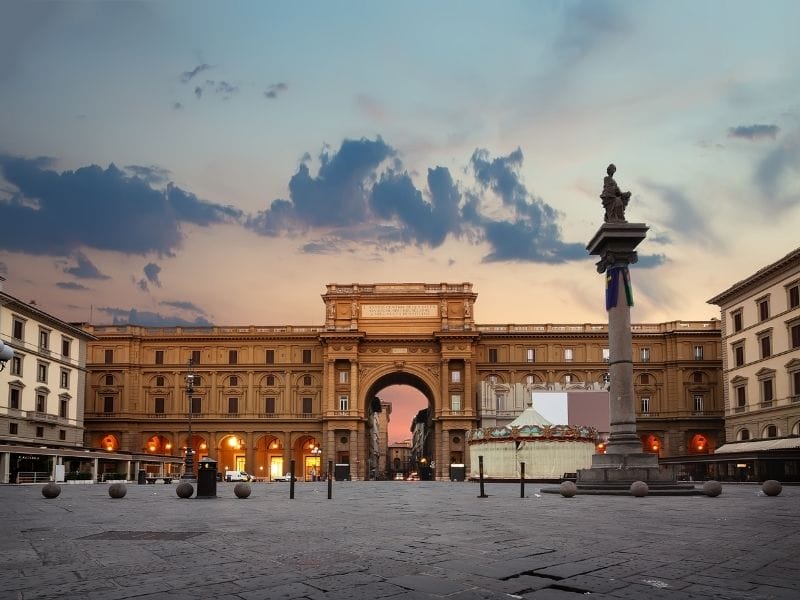 Piazza della repubblica florence_abundance