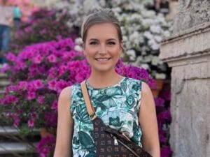 Picture of Author Allie