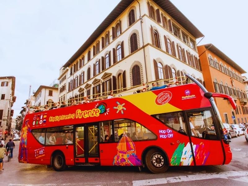 GetYourGuide Hop on Hop off Florence (1)